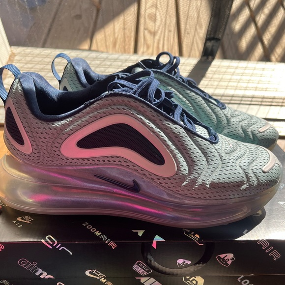 Nike Women’s Air Max 720 (2018) Blue - Picture 3 of 10